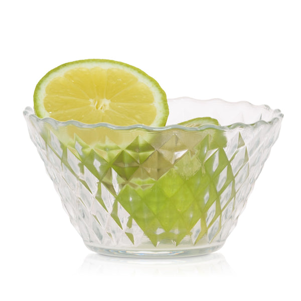 Limonka wystająca ze szklanej salaterki Got Glass
