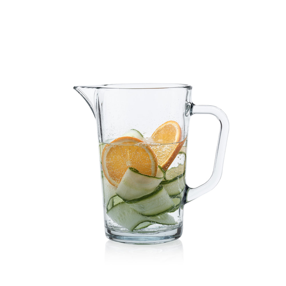 Szklany dzbanek z owocami lemoniada woda