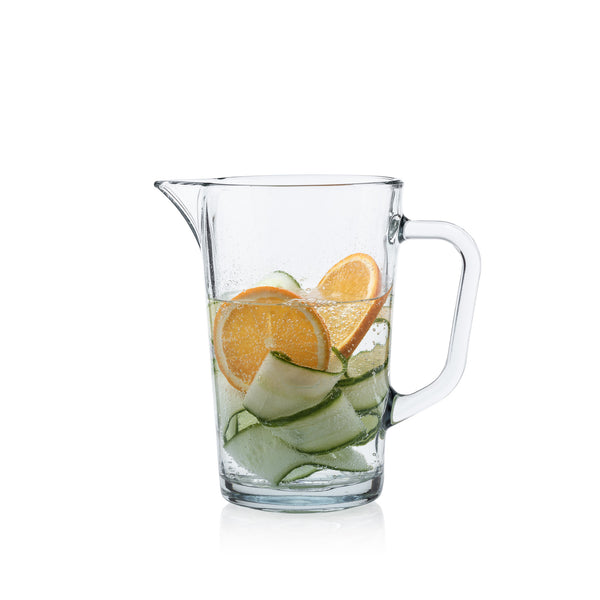 Szklany dzbanek z owocami lemoniada woda