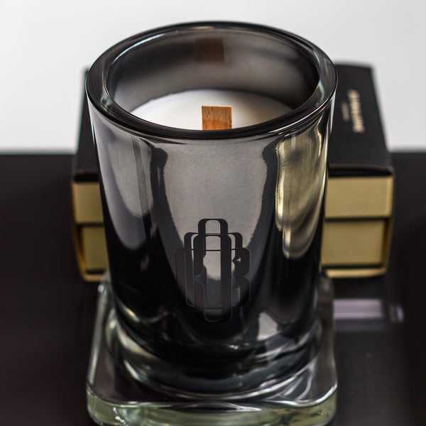 Świeca zapachowa w szkle z logo, Santal Sensual 250g