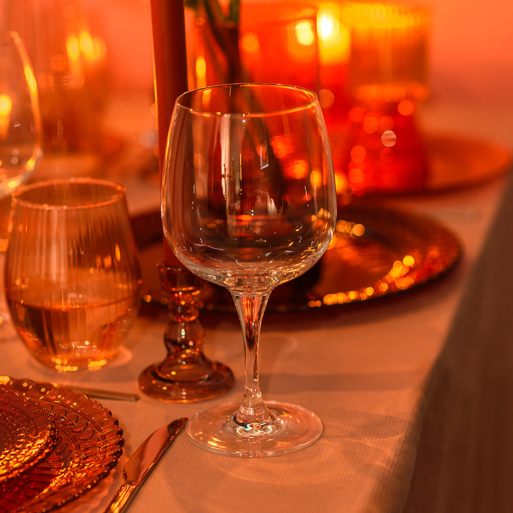 Wasserglas für Gin, Drinks und Wein auf Stiel, transparent