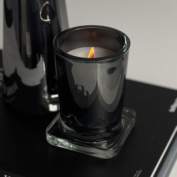 Świeca zapachowa w szkle z logo, Santal Sensual 250g