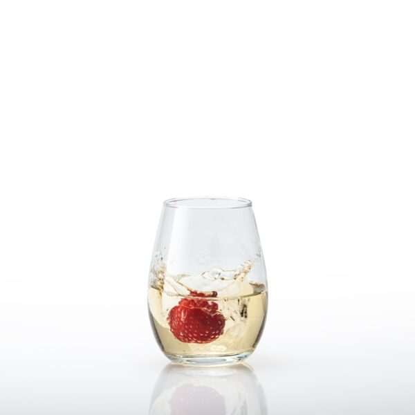 Opływowa elegancka szklanka na napoje wodę