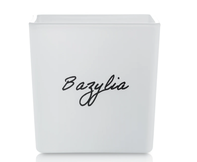 Doniczka biała kwadratowa szklana z napisem Bazylia