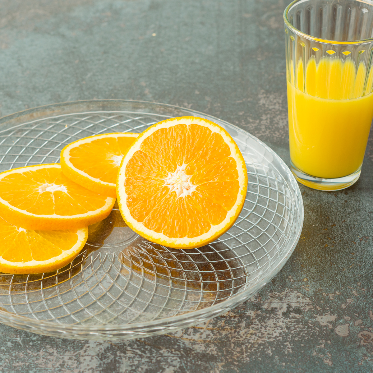 Talerz obiadowy z pomarańczą