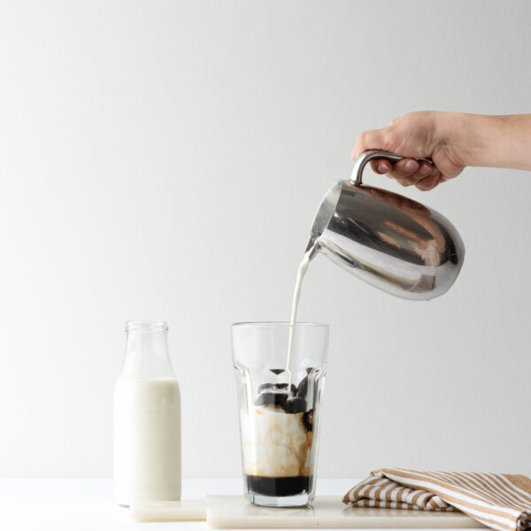 Pojemna szklanka do kawy mrożonej