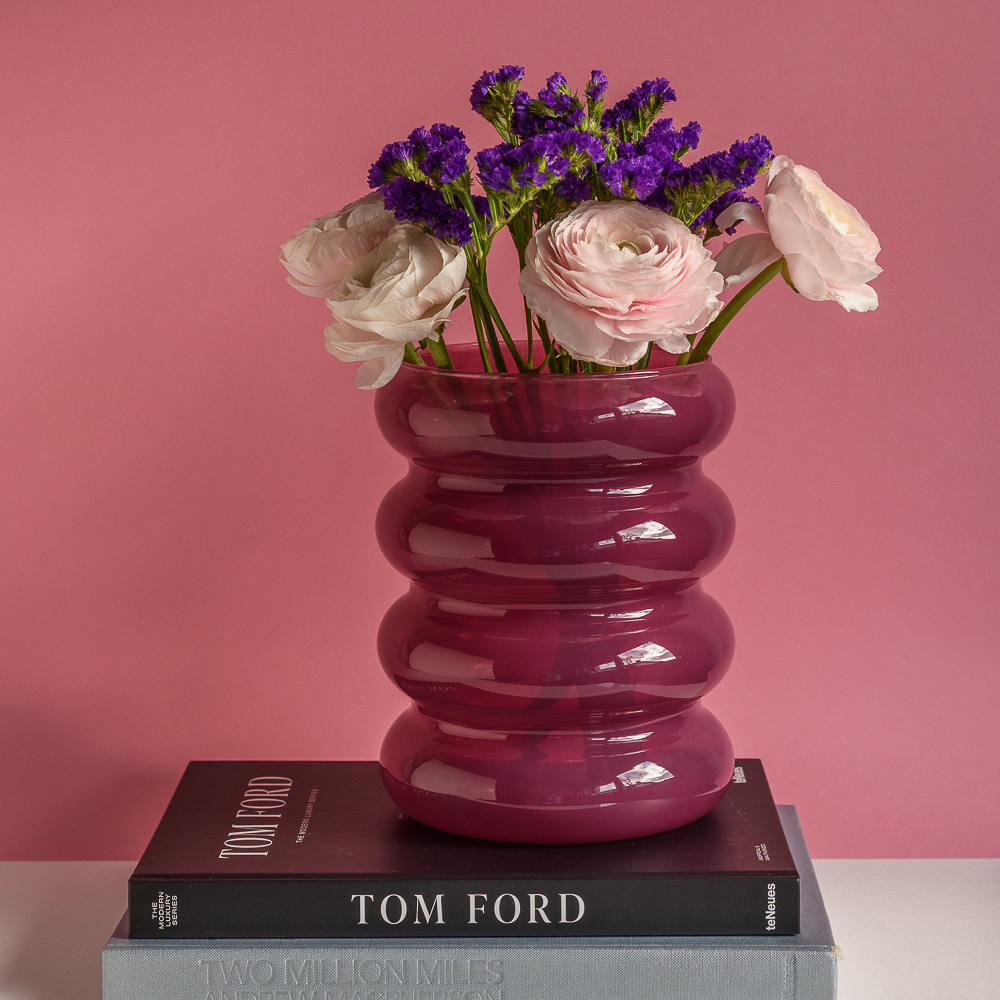 Wazon szklany na kwiaty i dekoracje róż milky 24 cm