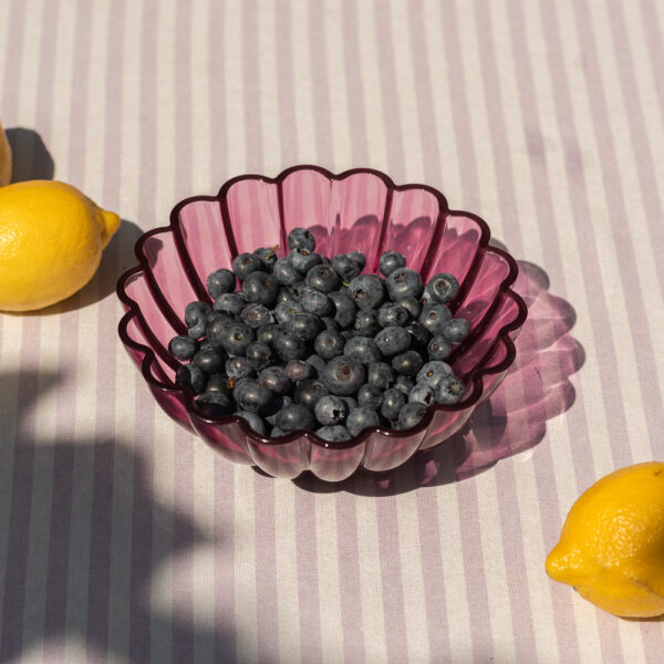 Miska szklana o falowanej formie różowy transparent 7 cm 960 ml