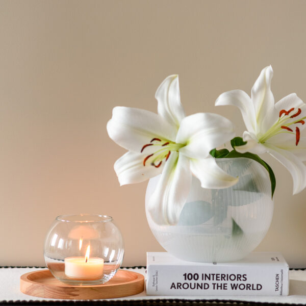 Świecznik szklany kula D8 z drewnianą podstawką