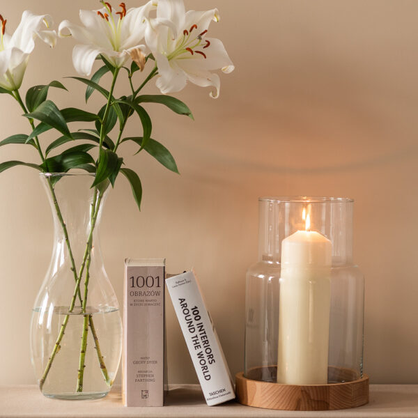 Świecznik szklany wazon dekoracyjny wysoki 30 cm z drewnianą podstawką