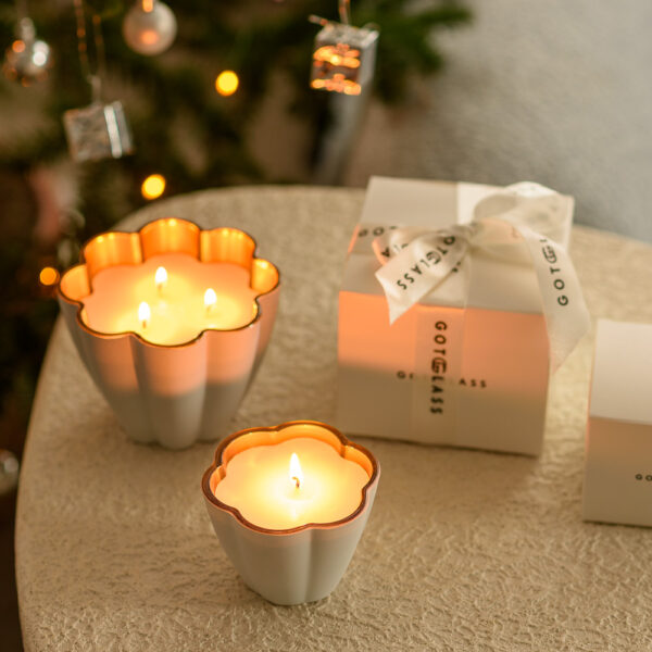 Świeca zapachowa w szkle Midnight Orchid Vanilla — 110 g