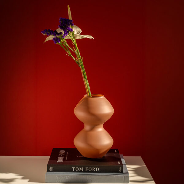 Wazon szklany na kwiaty i dekoracje brąz soft touch 28 cm