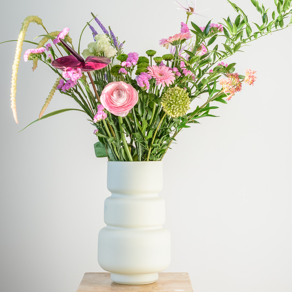 Wazon szklany na kwiaty i dekoracje jasny beż soft touch 30 cm