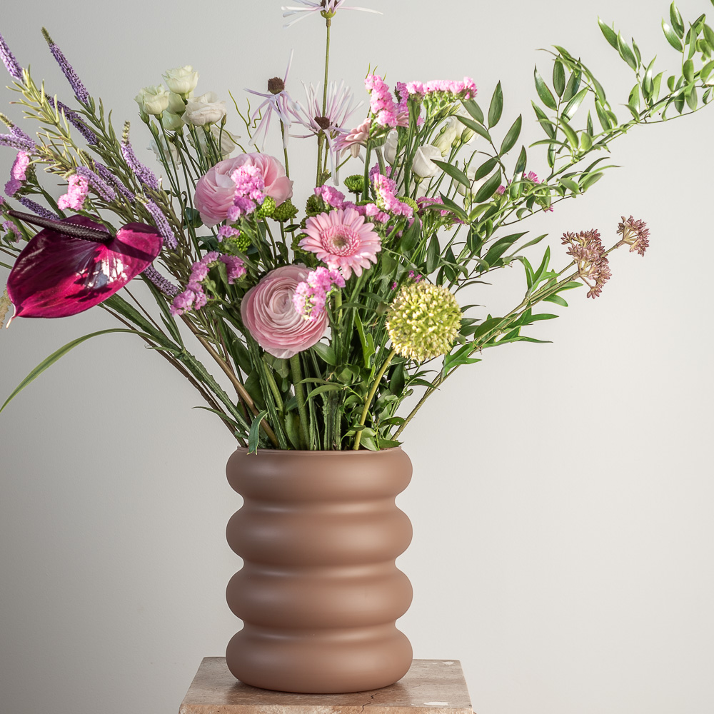 Wazon szklany na kwiaty i dekoracje brąz soft touch 24 cm