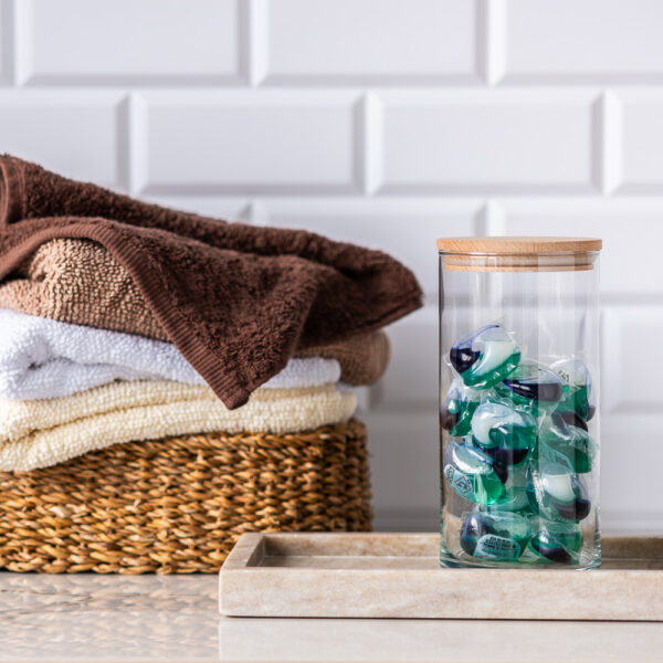 Pojemnik szklany do przechowywania PURE HOME z pokrywką drewnianą 20 cm